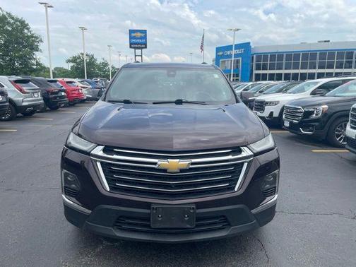 Black Cherry Metallic 2022 Chevrolet Traverse LT Cloth