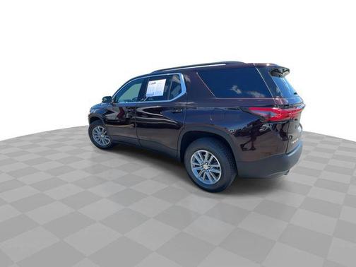 Black Cherry Metallic 2022 Chevrolet Traverse LT Cloth
