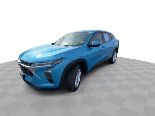Marina Blue Metallic 2025 Chevrolet Trax LS
