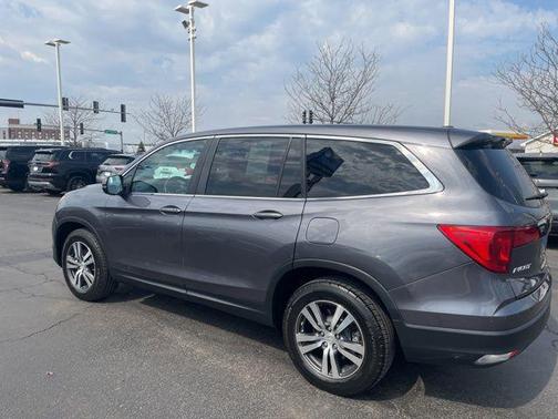 Modern Steel Metallic 2016 Honda Pilot EX-L