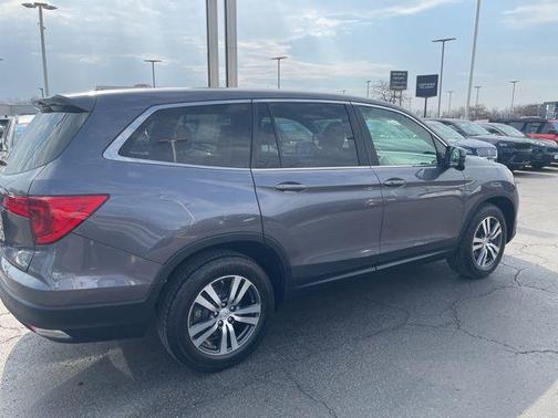 Modern Steel Metallic 2016 Honda Pilot EX-L