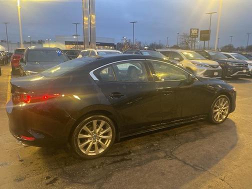 2025 Mazda Mazda3 FWD w/Preferred Package