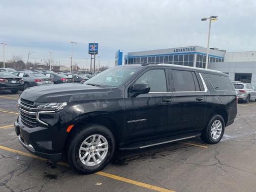 2024 Chevrolet Suburban LT