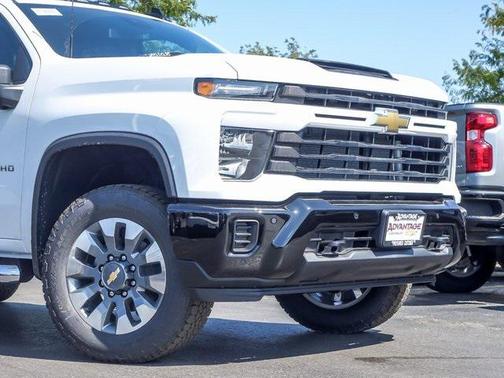 2026 Chevrolet Silverado 2500 Custom