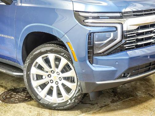 Lakeshore Blue Metallic 2026 Chevrolet Suburban Premier