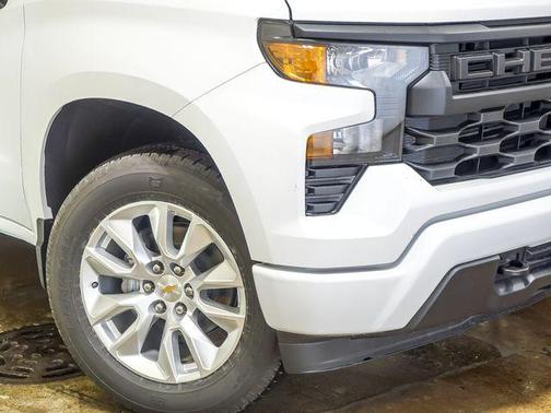 Summit White 2026 Chevrolet Silverado 1500 Custom