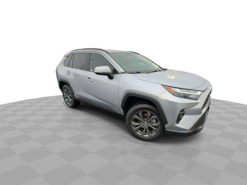 2022 Toyota RAV4 Hybrid XLE Premium