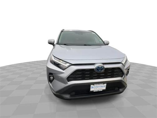 2022 Toyota RAV4 Hybrid XLE Premium