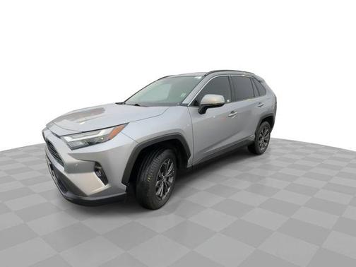 2022 Toyota RAV4 Hybrid XLE Premium