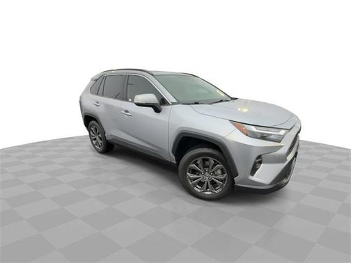 2022 Toyota RAV4 Hybrid XLE Premium