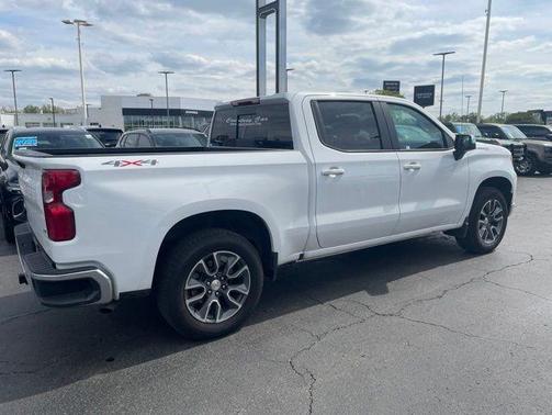 Summit White 2025 Chevrolet Silverado 1500 LT