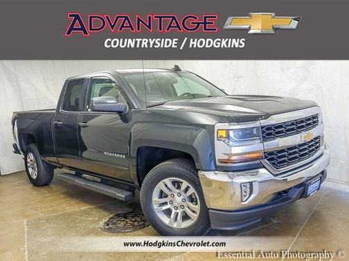 Photo 1 of 23 of 2017 Chevrolet Silverado 1500 LT