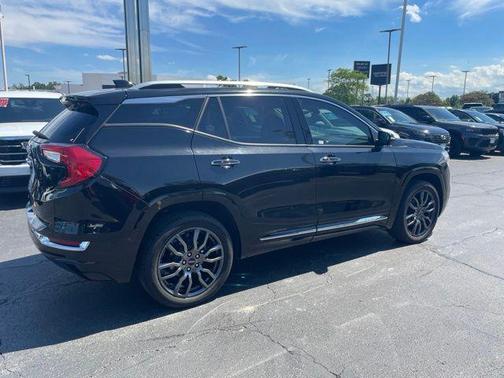 Ebony Twilight Metallic 2024 GMC Terrain Denali