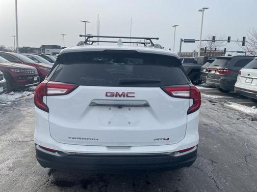 2022 GMC Terrain AWD AT4