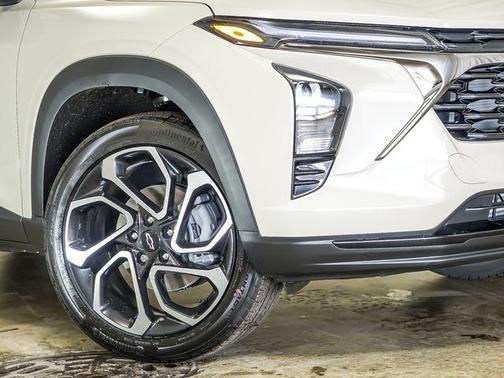 White Sands 2026 Chevrolet Trax FWD 2RS