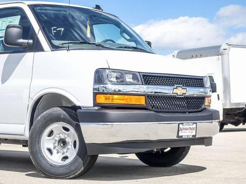 2025 Chevrolet Express 2500 RWD 2500 Extended Wheelbase WT
