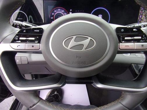 Abyss Black 2025 Hyundai ELANTRA SEL