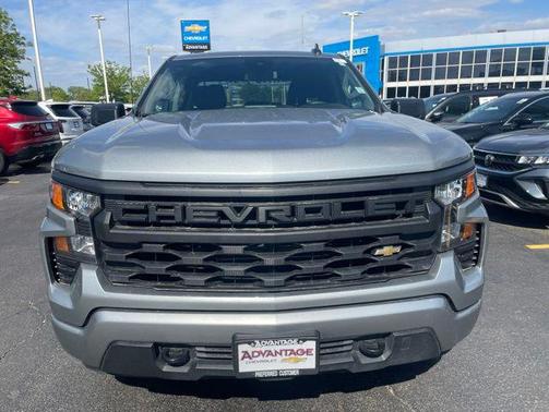 Sterling Gray Metallic 2025 Chevrolet Silverado 1500 Custom