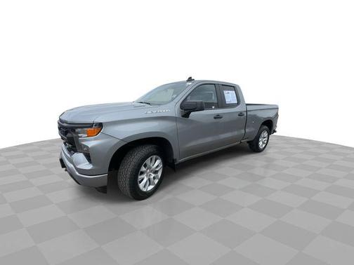 Sterling Gray Metallic 2025 Chevrolet Silverado 1500 Custom