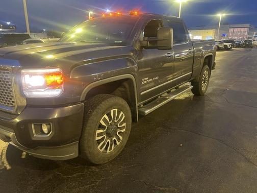 2015 GMC Sierra 2500 Denali