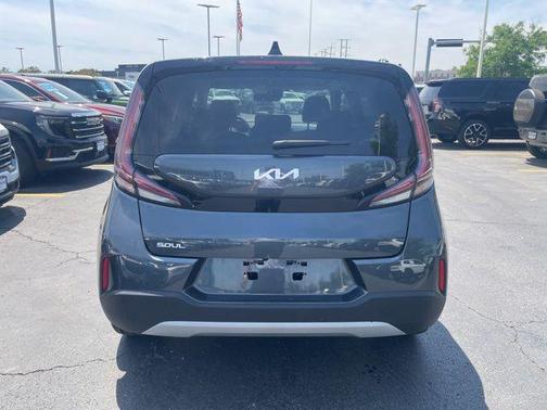 Gravity Gray 2025 Kia Soul LX