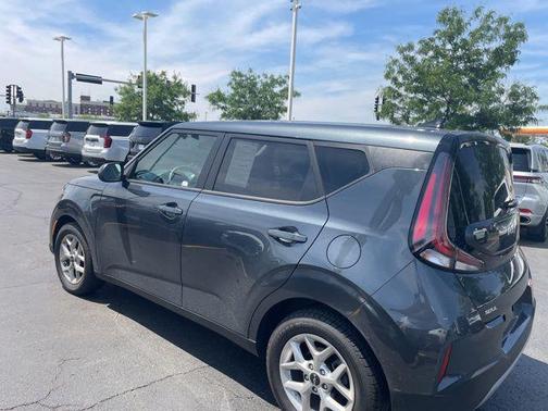 Gravity Gray 2025 Kia Soul LX