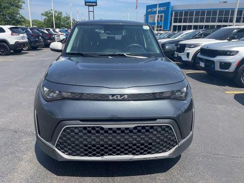 Gravity Gray 2025 Kia Soul LX