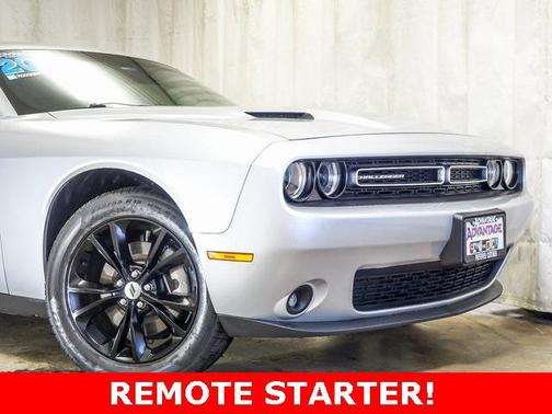 2021 Dodge Challenger SXT