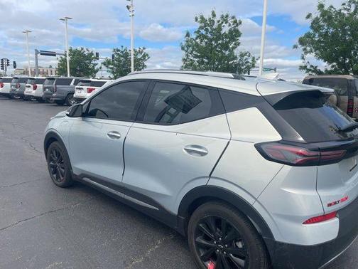 Silver Flare Metallic 2023 Chevrolet Bolt EUV FWD Premier