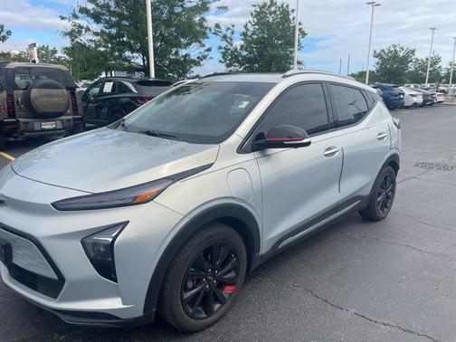 Silver Flare Metallic 2023 Chevrolet Bolt EUV FWD Premier
