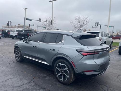 2025 Chevrolet Equinox EV LT
