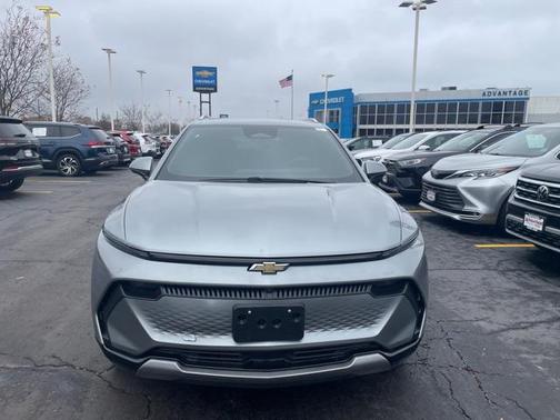 2025 Chevrolet Equinox EV LT
