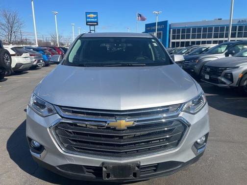 2021 Chevrolet Traverse LT Cloth