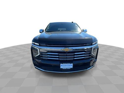 Black 2025 Chevrolet Suburban Premier