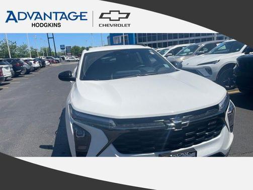 Summit White 2024 Chevrolet Trax FWD 2RS