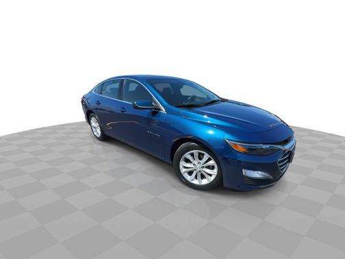 Pacific Blue Metallic 2019 Chevrolet Malibu LT
