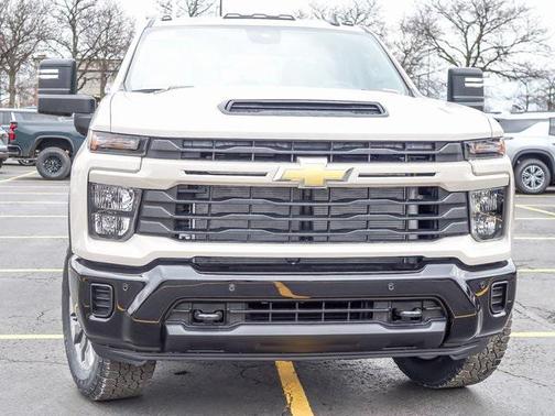 2026 Chevrolet Silverado 2500 Custom