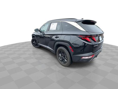 Black Pearl 2024 Hyundai TUCSON SEL