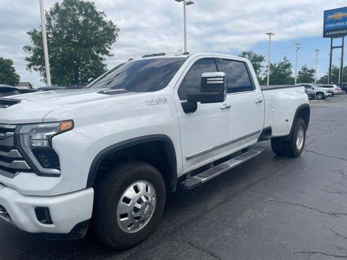 Summit White 2024 Chevrolet Silverado 3500 High Country