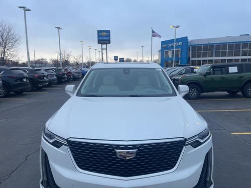 2022 Cadillac XT6 Premium Luxury AWD