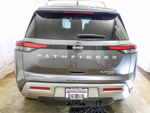 2023 Nissan Pathfinder Platinum 4WD