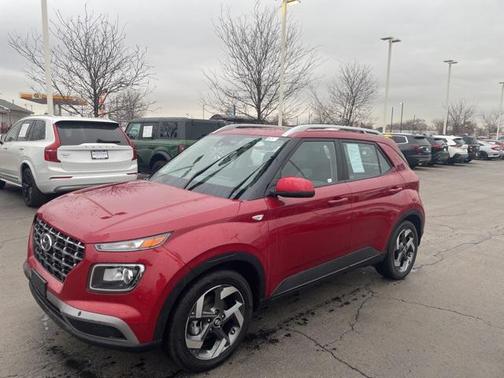 2022 Hyundai VENUE SEL