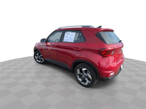 2022 Hyundai VENUE SEL