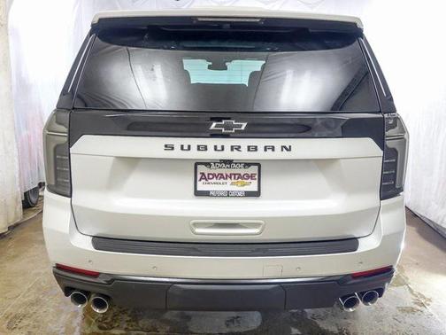 2025 Chevrolet Suburban 4WD Z71