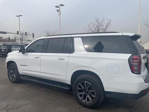 2023 Chevrolet Suburban 4WD Z71