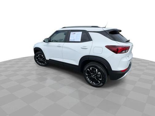 Summit White 2022 Chevrolet Trailblazer LT