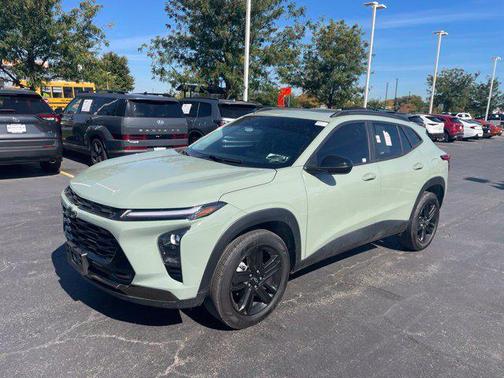Cacti Green 2024 Chevrolet Trax FWD ACTIV
