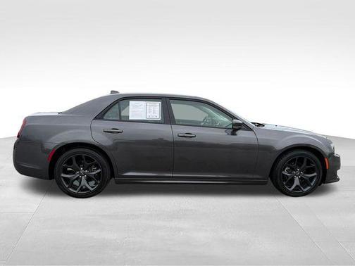 Granite Crystal Metallic Clearcoat 2023 Chrysler 300 Touring