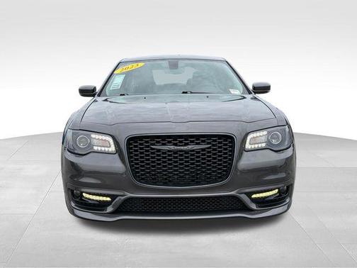 Granite Crystal Metallic Clearcoat 2023 Chrysler 300 Touring