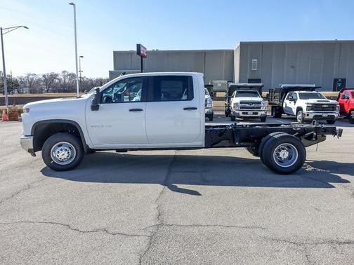 2026 Chevrolet Silverado 3500 WT